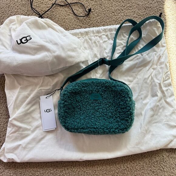 NWT UGG Janey II Green Sherpa Crossbody Bag - Picture 2 of 8